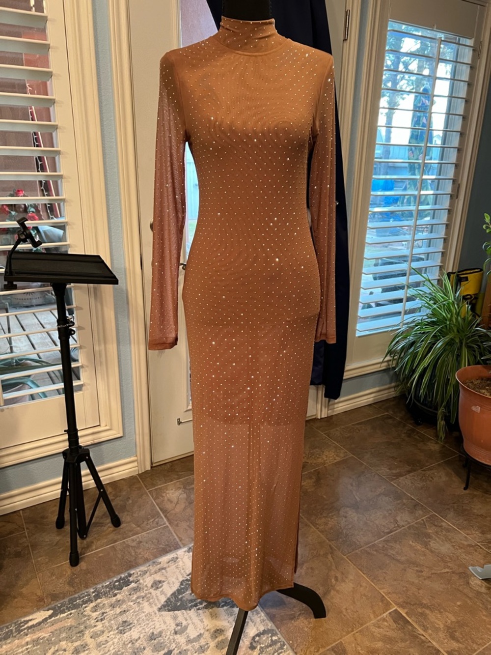 Rhinestone-Embellished Brown Long-Sleeve Maxi Dress